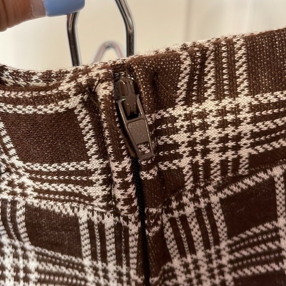 Altar’d State Buttoned Plaid Skort Brown and White Size XS - Picture 3 of 4